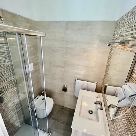 Hotel apartamentowy Ladependance 3*